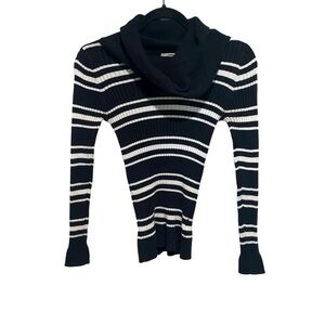 L.E.I‎ Y2K Juniors Girl's Ribbed Black and White Striped Sweater Top Size M